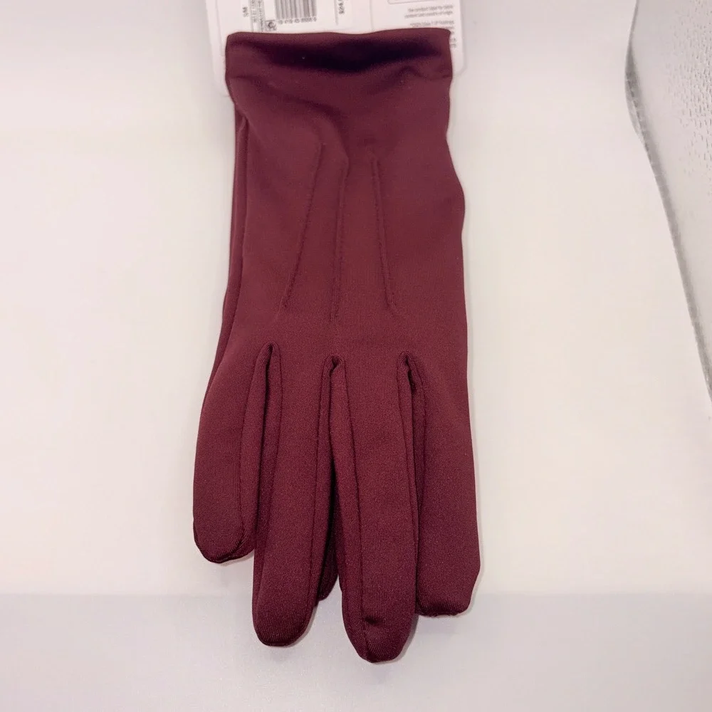 Isotoner Womens Burgundy smartTouch smartDri Water Repellent Gloves SM